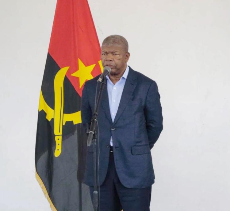 QUANDO UM PRESIDENTE DEVE SER VAIADO 