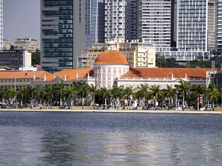 Dívida externa em atraso cresce 3,8% 