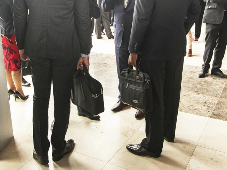  OS EMPRESÁRIOS CHORAM (I)