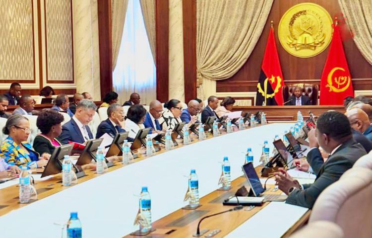 Governo executa apenas 60% da despesa do sector social ao passo que defesa e segurança chega aos 102%