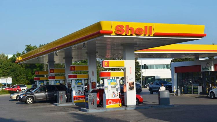 Shell regressa a Angola com investimento inicial de mil milhões USD em 17 blocos petrolíferos