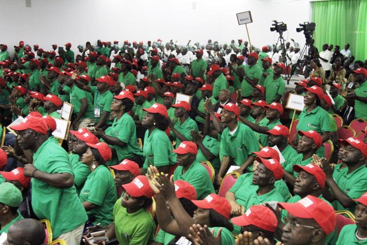 A MENSAGEM DO CONGRESSO DA UNITA AO MPLA