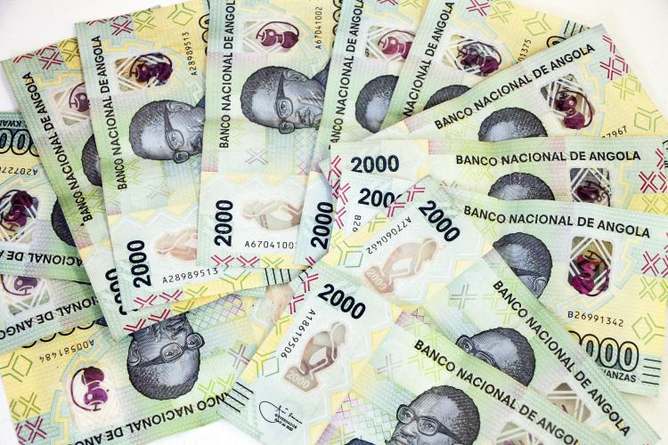 O Crescimento  do Crédito em Angola Não  Está a Gerar Desenvolvimento