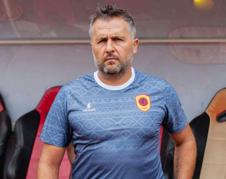 Por 800 mil dólares, Patrice Beaumelle troca Pancas Negras pelo Esperance de Tunis