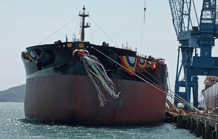 Navio angolano detido na Namíbia estima prejuízos acima dos 2 milhões USD