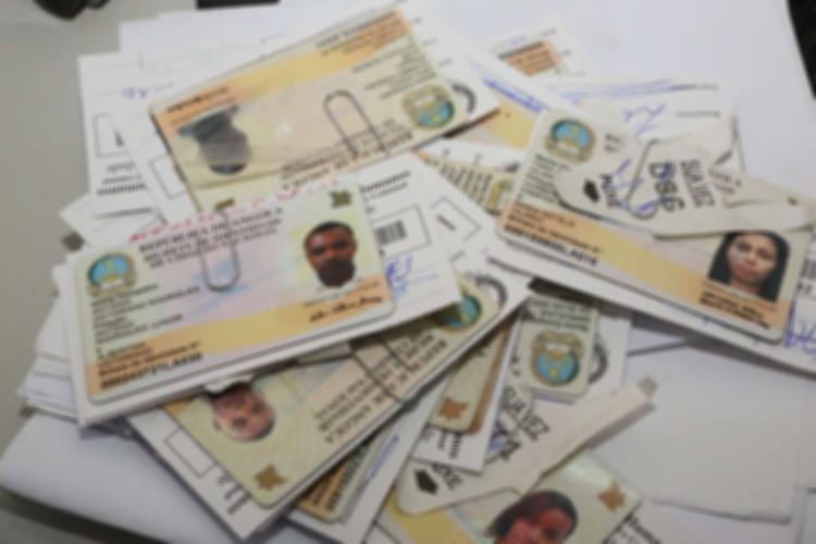 Sem BI, os mortos também não votam?