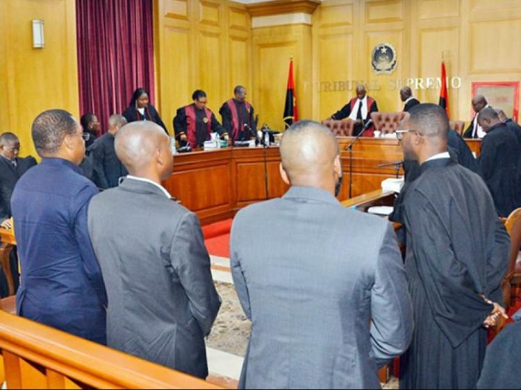 Supremo revoga interdição de saída do país a Valter Filipe e coarguidos e devolve processo ao Constitucional 