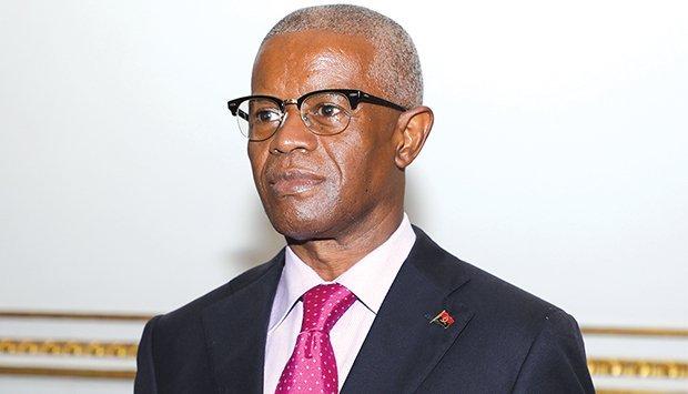 João Lourenço exonera Francisco Furtado e nomeia ministro da Defesa para o cargo 