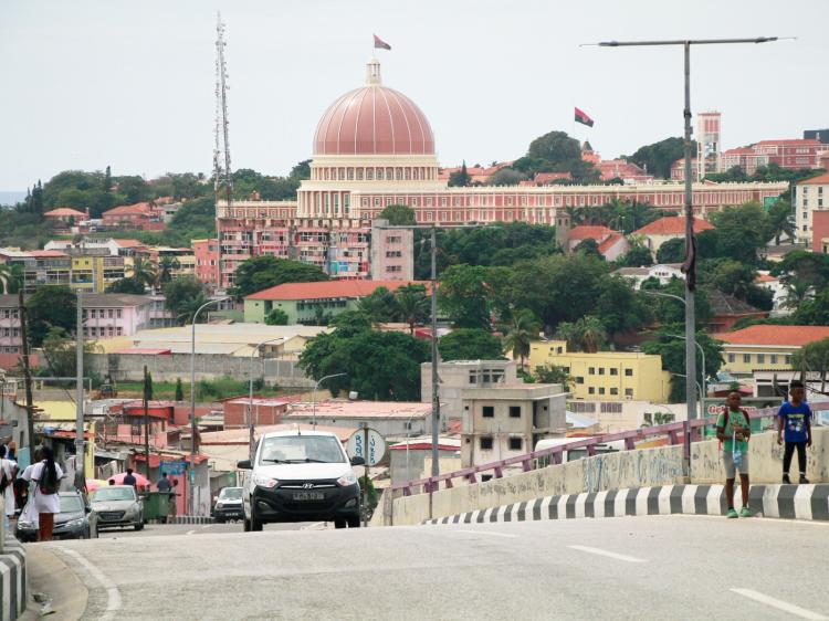 Jorge Bacelar Gouveia defende as autarquias como a última grande reforma de que Angola precisa   