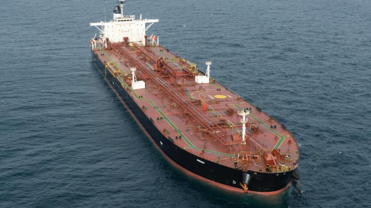  COMBUSTÍVEL EM FALTA E DÍVIDA FORA DE CONTROLO