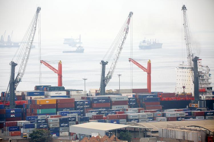 País já gastou mais de 4 mil milhões USD em importações no primeiro trimestre