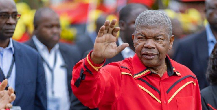 João Lourenço avança para a liderança do MPLA com o dobro das assinaturas dos militantes 