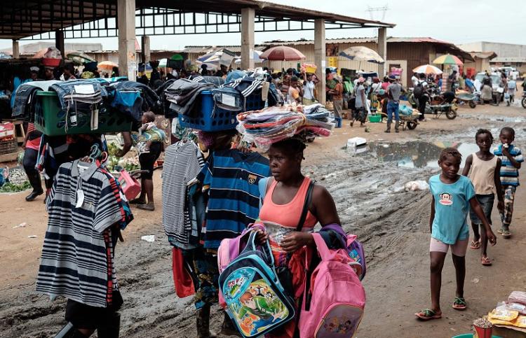 De zungueiras a pescadores: Segurança Social sai à rua em Luanda e no Bengo em busca de mais contribuintes  