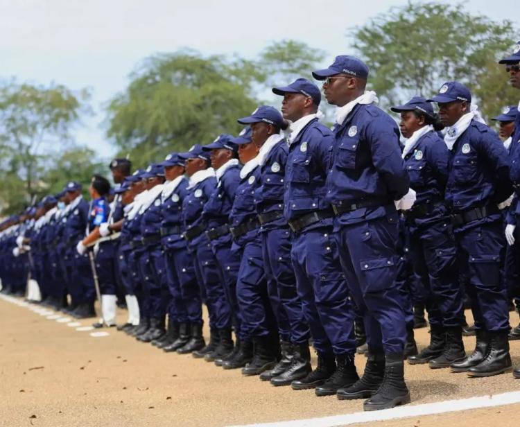 PR autoriza recrutamento de 7.600 novos agentes da Polícia Nacional  