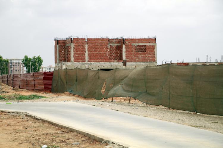 Quatro em cada cinco obras no país continuam paralisadas