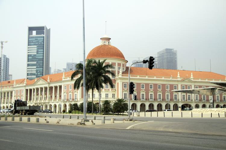 BNA corta taxa directora para 15,75% 