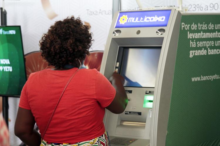 EMIS regista  recuo de 0,3% nas transacções em Junho