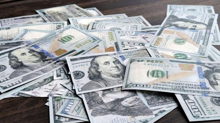 Empresas de recursos minerais e petrolíferas desembolsaram 206,9 milhões USD