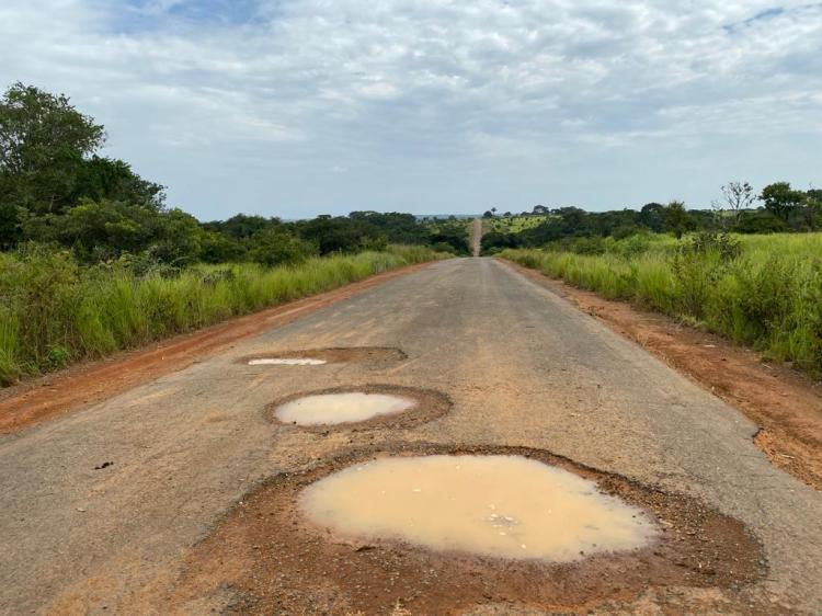 Mau estado das estradas faz apodrecer 10 toneladas de citrinos no Lufico 