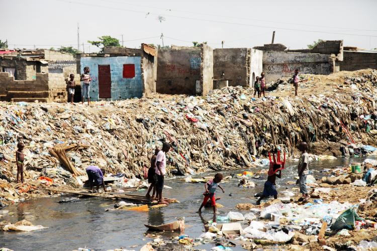 Quatro em cada 10 dos angolanos continuarão na pobreza 2027