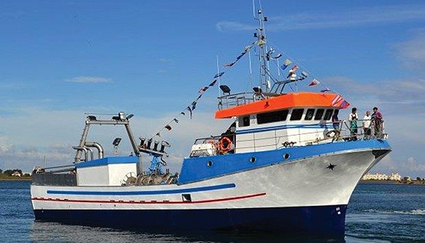 Associação de pescas e Executivo reúnem-se de emergência para resolver vistos de marinheiros repatriados 