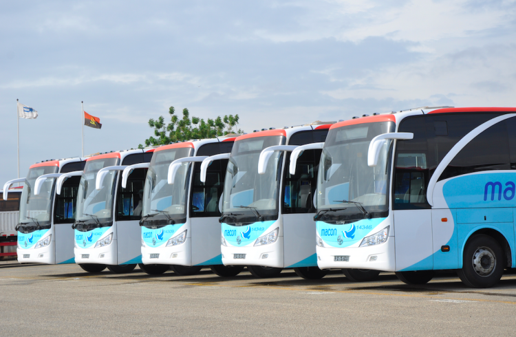 Atrasos na MACON revoltam passageiros: transportadora responsabiliza degradação das vias