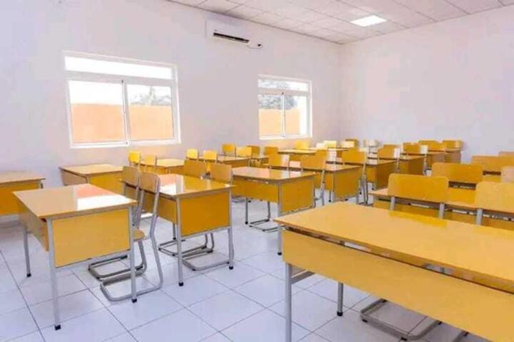 Encarregados de educação podem gastar em propinas entre os 250 mil e os 4,2 milhões de kwanzas por ano 