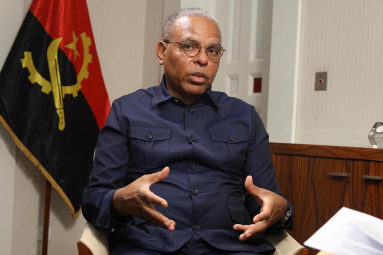 Angola soma 992 fábricas mas deixa quase metade da capacidade por utilizar