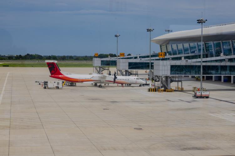 Estado financia  domínio da TAAG