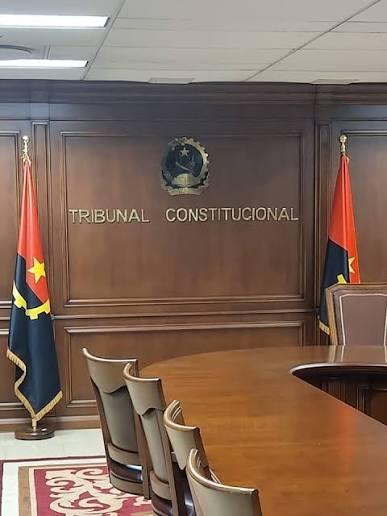 Tribunal Constitucional trava manobra na FNLA e manda convocar congresso