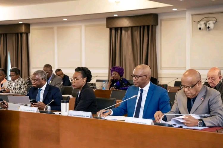 Banco Nacional de Angola lança moeda de 50 kwanzas para assinalar cinquentenário