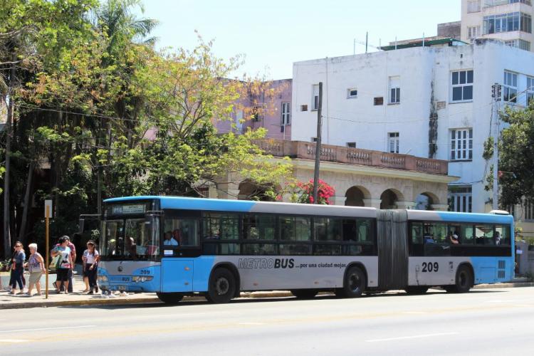 Transporte público de Cuba cai para mínimo histórico com bloqueio de combustível dos EUA